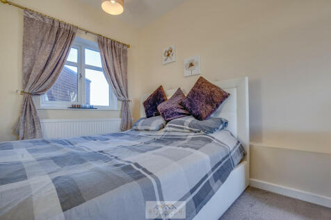 Bedroom 1.3