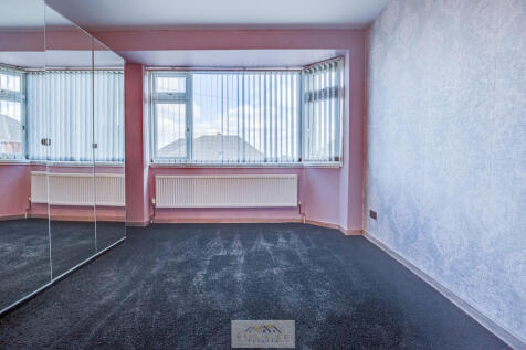 Bedroom 2.3