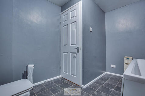 Bathroom 1.1