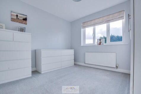 Bedroom 2.2