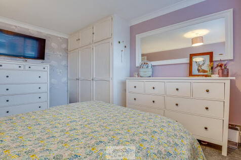 Bedroom 1.3