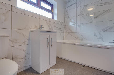 Bathroom 1.2