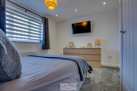 Bedroom 1.3
