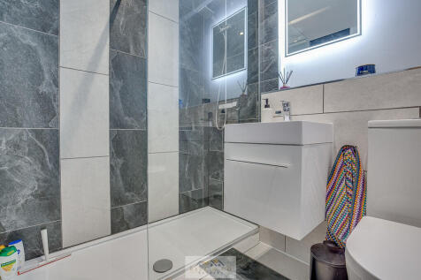 Bathroom 1.1