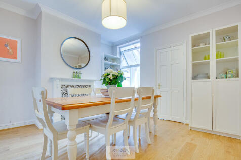 Dining room 1.1
