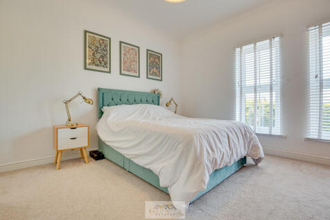 Bedroom 1.2