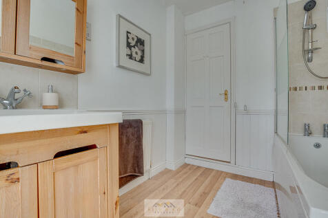Bathroom 1.2
