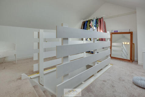 Occational Room 1...