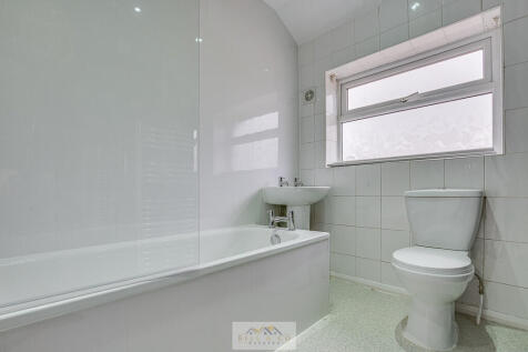 Bathroom. 1.1