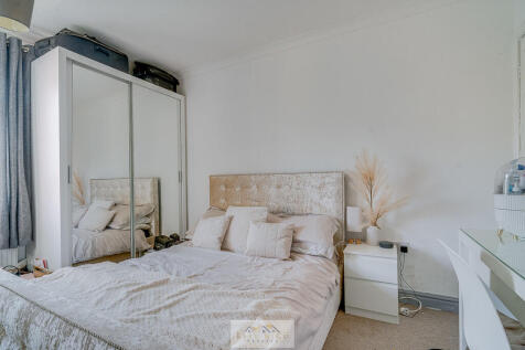 Bedroom 1.1
