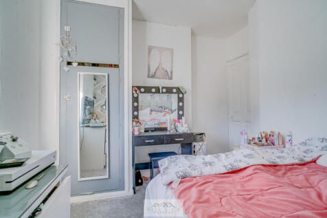 Bedroom 2.2