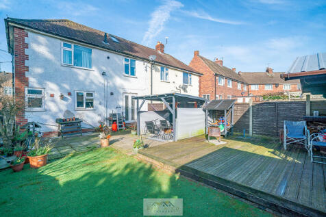 Back garden 1.3