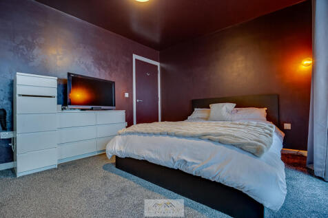 Bedroom 1.2