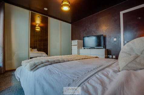Bedroom 1.3