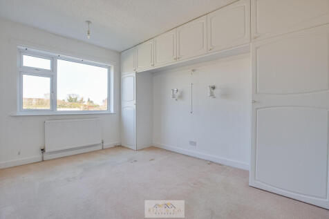 Bedroom 2.1