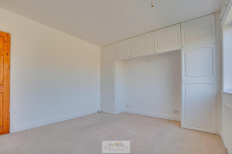 Bedroom 1.3