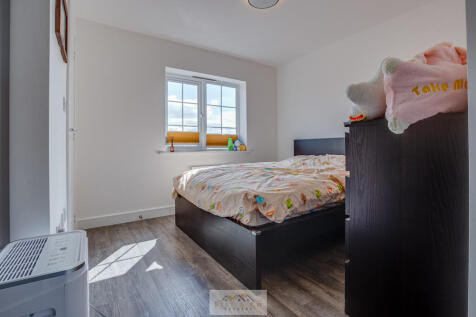 Bedroom 1.3