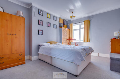 Bedroom 1.1