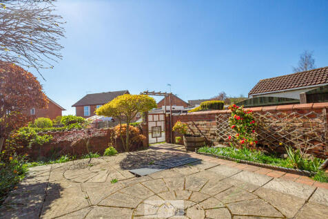 Back garden 1.3