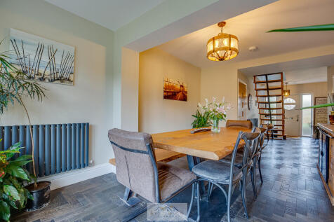 Dining room 1.5