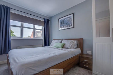 Bedroom 1.2