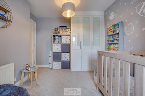 Bedroom 2.3