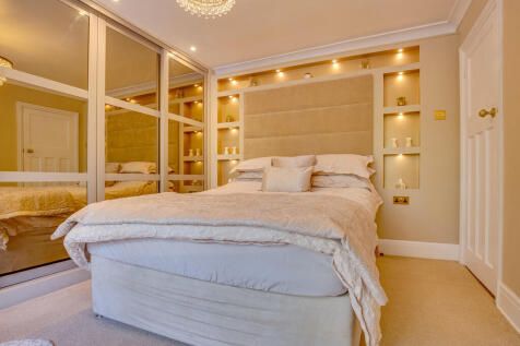 Bedroom 1.2