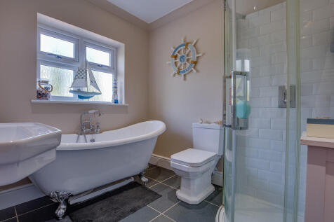 Bathroom 1.1