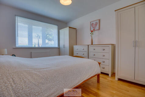 Bedroom 1.1