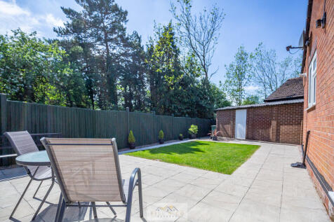 Back garden 1.5