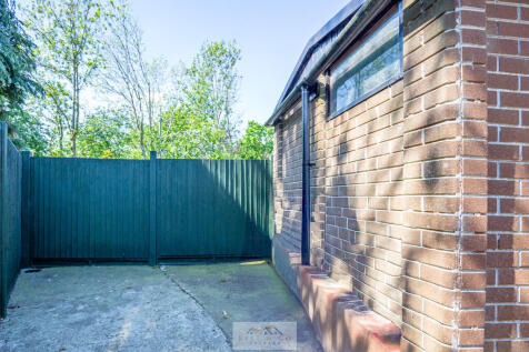 Back garden 1.2