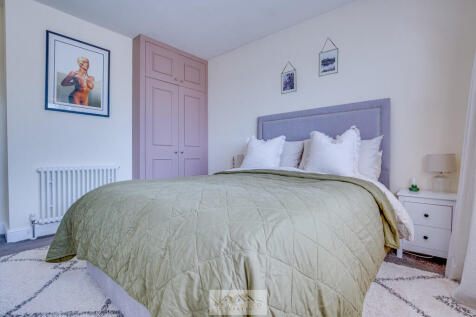 Bedroom 1.3