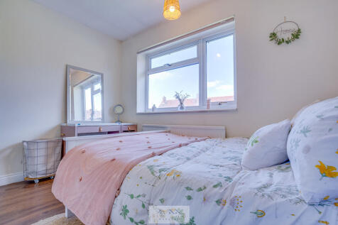 Bedroom 2.2