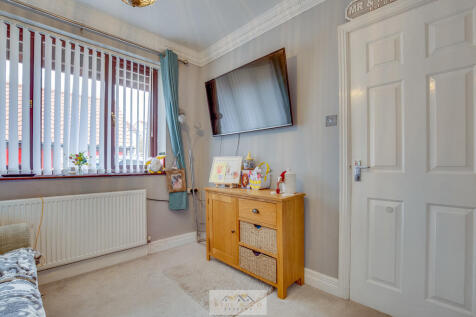 Sitting room 1.3