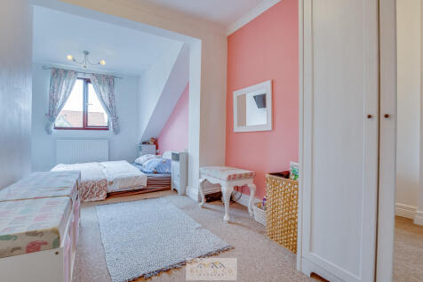 Bedroom 2.1