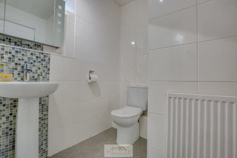 Bathroom 1.2