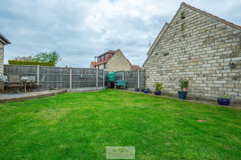 Back garden 1.3