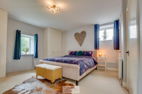 Bedroom 1.4