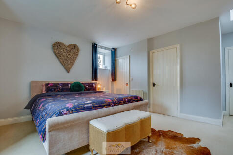 Bedroom 1.3
