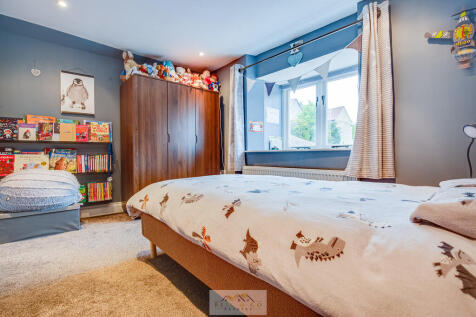 Bedroom 2.3