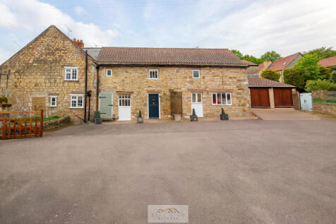 Front of house 1....