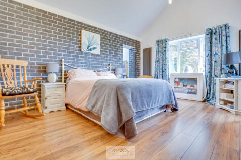 Bedroom 1.1