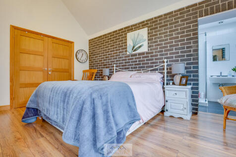 Bedroom 1.3