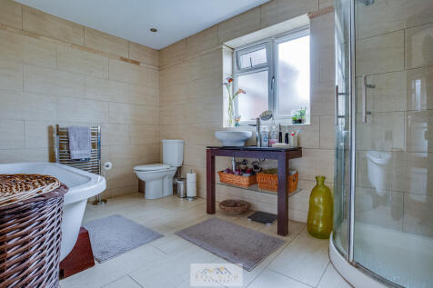 Bathroom 1.2