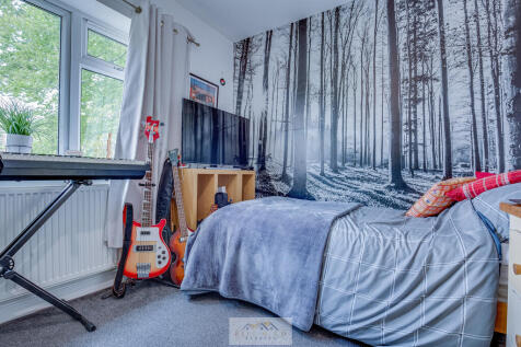 Bedroom 2.2