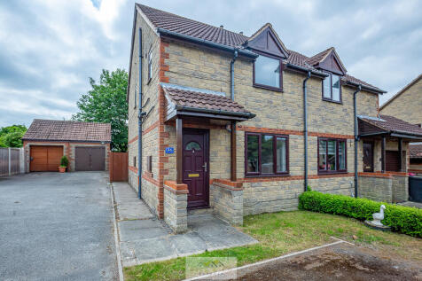 Front of house 1....