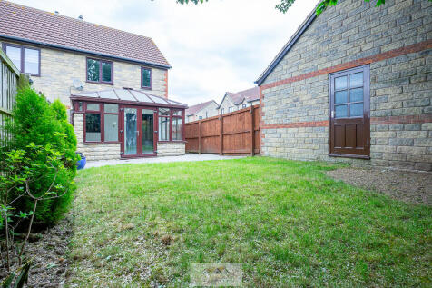 Back garden 1.3
