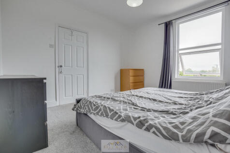 Bedroom 1.2