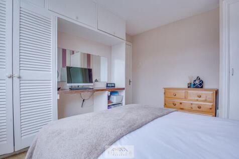 Bedroom 1.3