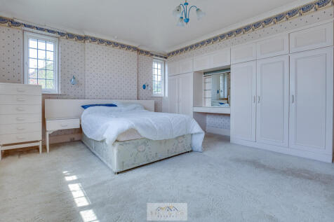 Bedroom 1.2